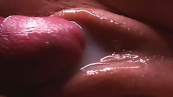 Joven De 18+ Recibe Creampie En Primer Plano