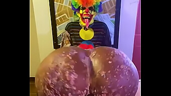 El Regalo De Cumpleaños De Victoria Cakes A Gibby The Clown: Una Sesión De Sexo Salvaje