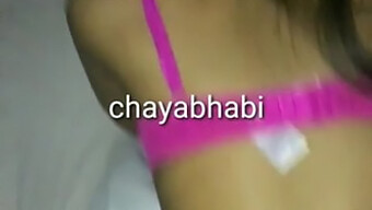 Chaya Bhabhi ผจญภัยโฮมเมดสุดมันส์กับคนรักที่มีฐานะดี