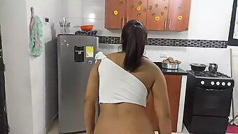 A Vizinha Gostosa Daniela Curte Uma Aventura Selvagem Comigo Enquanto Sua Esposa Está No Trabalho