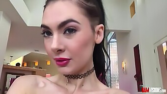 Marley Brinx Sin Hete Soloopptreden Med Fokus På Anal Nytelse